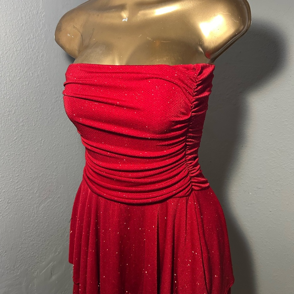Elegant Red Strapless Dress